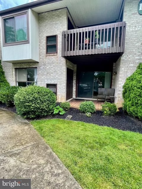 1502 Raintree Ln #1502, Malvern, PA 19355