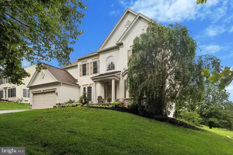 108 Magnolia Dr, Chester Springs, PA 19425