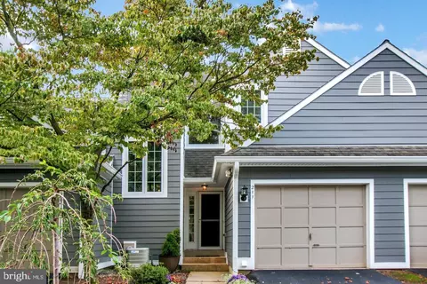 211 E Village Ln #211, Chadds Ford, PA 19317