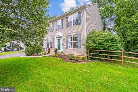 132 Newport Cir, Atglen, PA 19310