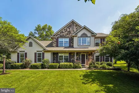 102 Heritage Ct, Phoenixville, PA 19460