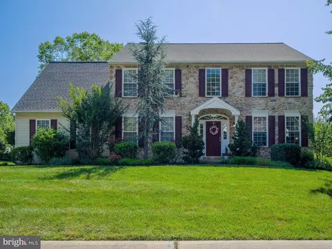 241 Ferndale Ln, Downingtown, PA 19335