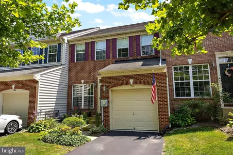 184 Penns Manor Dr, Kennett Square, PA 19348