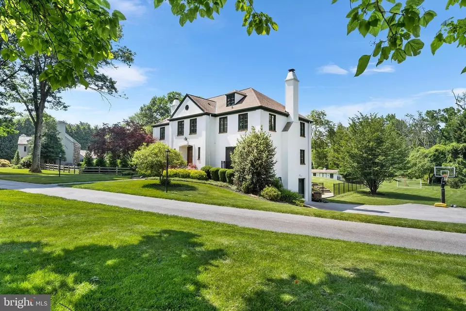 Exterior - 1263 Argyle Rd, Berwyn, PA 19312 photo 4 of 16