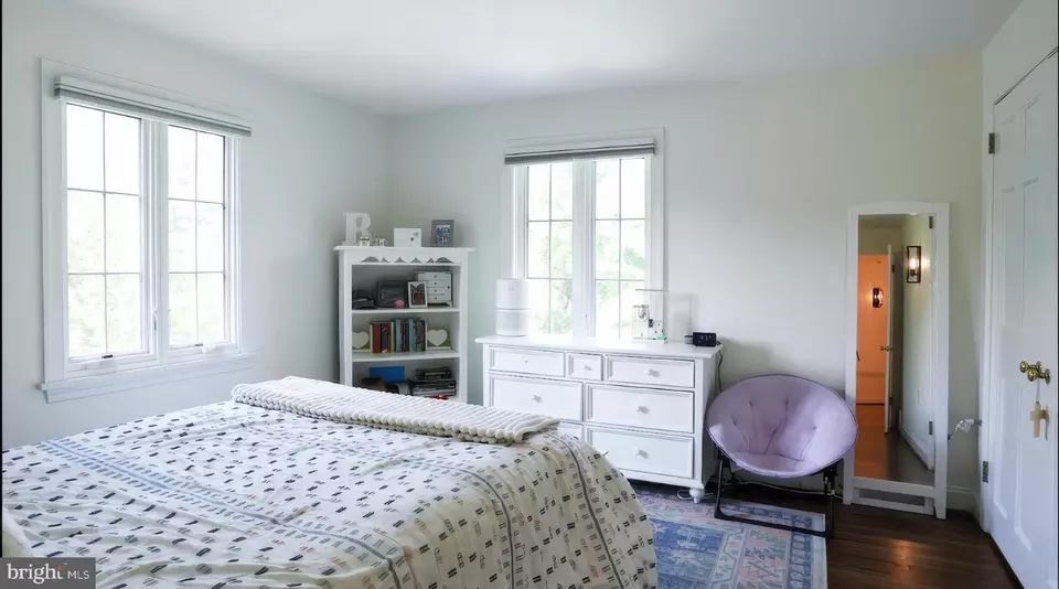 Bedroom - 1263 Argyle Rd, Berwyn, PA 19312 photo 4 of 7