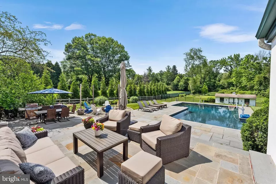 Exterior - 1263 Argyle Rd, Berwyn, PA 19312 photo 6 of 16