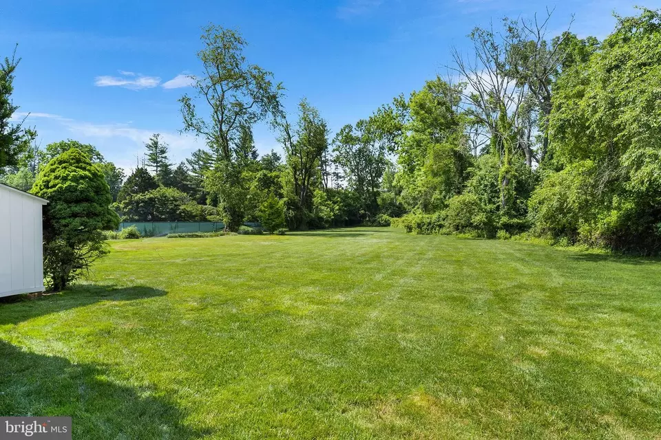 Exterior - 1263 Argyle Rd, Berwyn, PA 19312 photo 14 of 16