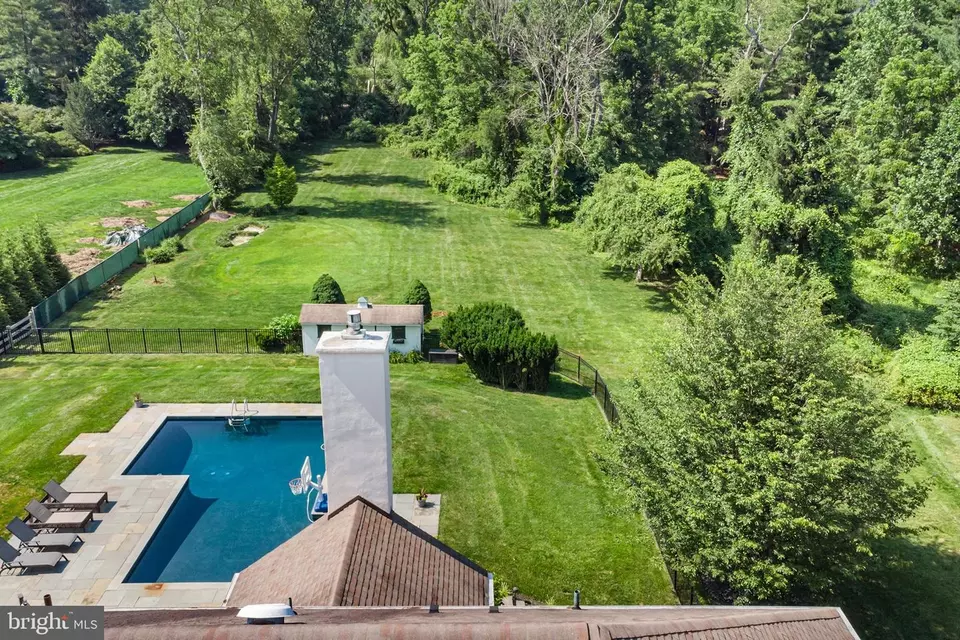 Exterior - 1263 Argyle Rd, Berwyn, PA 19312 photo 5 of 16