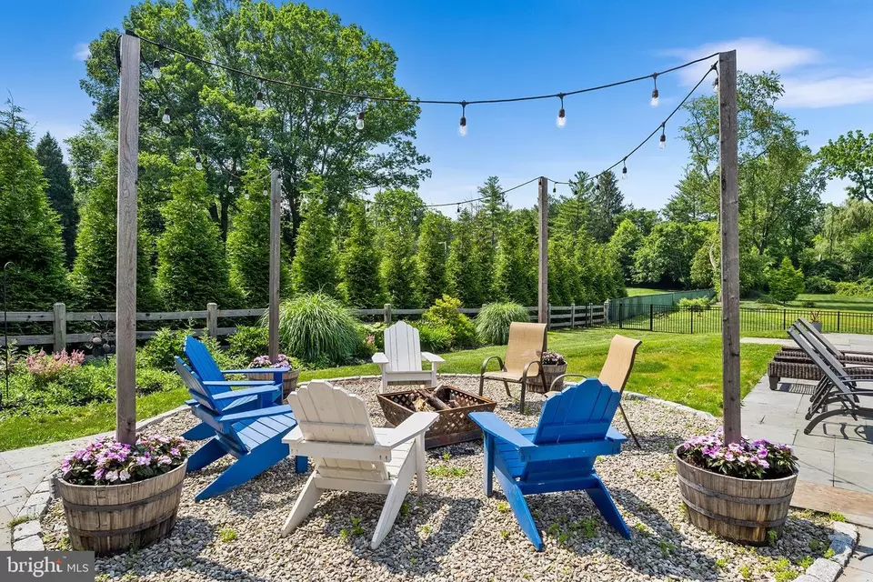 Exterior - 1263 Argyle Rd, Berwyn, PA 19312 photo 11 of 16