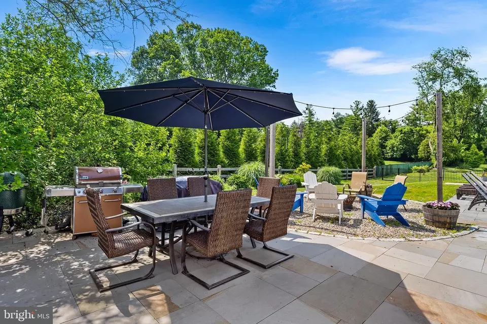 Exterior - 1263 Argyle Rd, Berwyn, PA 19312 photo 10 of 16