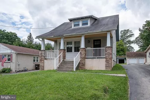 12 Summit Ave, Paoli, PA 19301