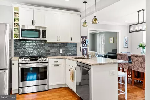 Kitchen - 337 Old Lancaster Rd, Devon, PA 19333 photo 5 of 5