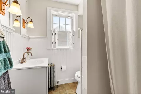 Bath - 337 Old Lancaster Rd, Devon, PA 19333 photo 1 of 4