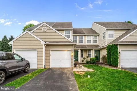 388 Gavin Dr, Coatesville, PA 19320