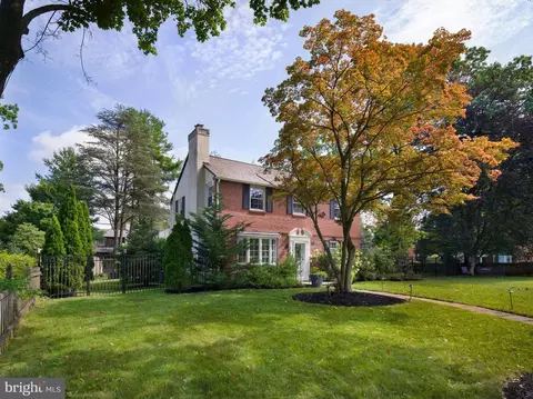Exterior - 499 Woodcrest Rd, Wayne, PA 19087 photo 2 of 19
