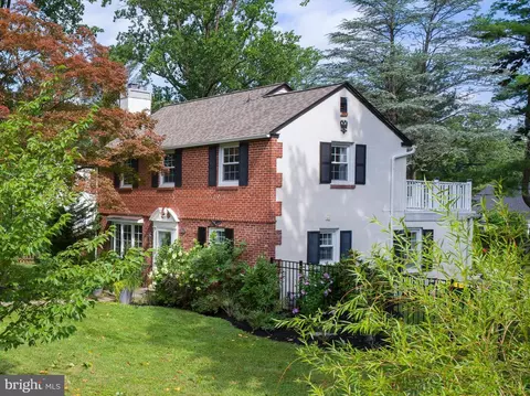 Exterior - 499 Woodcrest Rd, Wayne, PA 19087 photo 3 of 19
