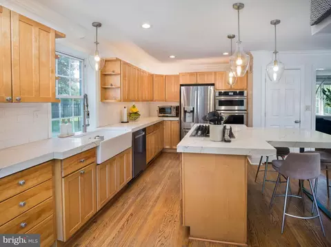 Kitchen - 499 Woodcrest Rd, Wayne, PA 19087 photo 3 of 3