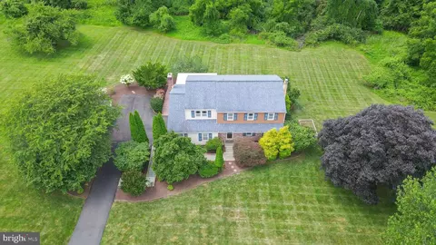 1155 Cardinal Dr, West Chester, PA 19382