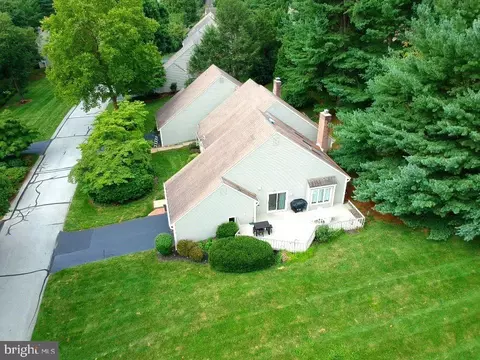 1156 Mews Ln #33, West Chester, PA 19382