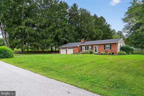 7 S Garden Cir, West Chester, PA 19382