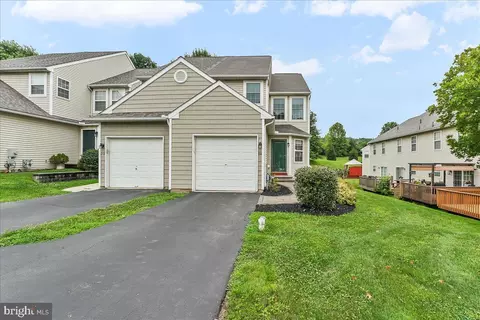 214 Danielle Ln, Coatesville, PA 19320