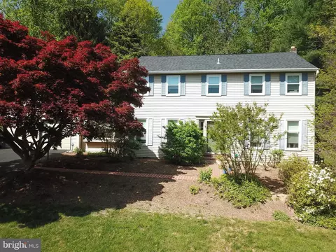 10 Fox Chase Chase, Glenmoore, PA 19343