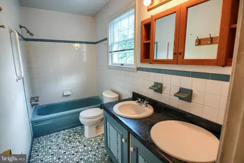 Bath - 240 Biddle Dr, Exton, PA 19341 photo 1 of 1
