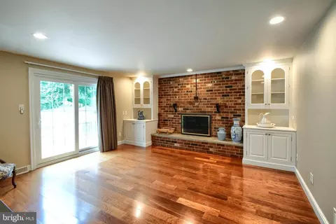 Living - 240 Biddle Dr, Exton, PA 19341 photo 2 of 3