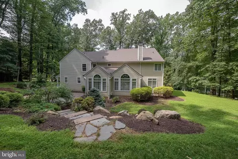 Exterior - 60 Pugh Rd, Wayne, PA 19087 photo 3 of 6