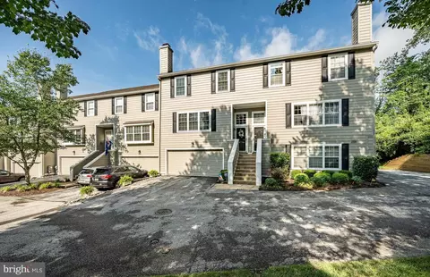 205 Princeton Cir #205, Newtown Square, PA 19073