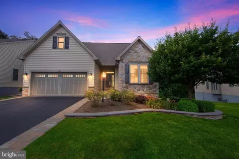 230 Honeycroft Blvd, Cochranville, PA 19330
