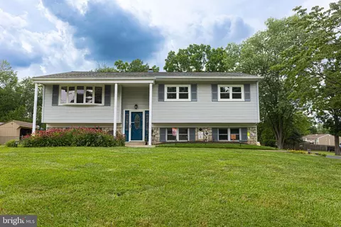 1290 Ellwanger Dr, Phoenixville, PA 19460