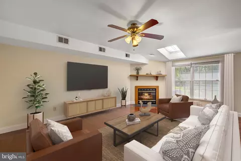 27 May Apple Dr, Downingtown, PA 19335