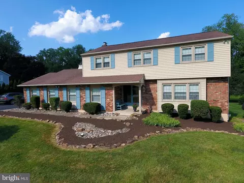 433 Barker Dr, West Chester, PA 19380