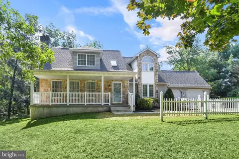 400 Reitnour Rd, Spring City, PA 19475