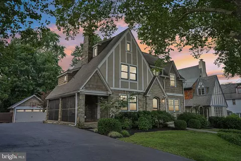 26 Hillside Rd, Wayne, PA 19087