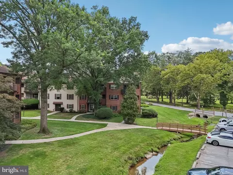 View/Area - 272 Drummers Ln, Wayne, PA 19087 photo 1 of 11