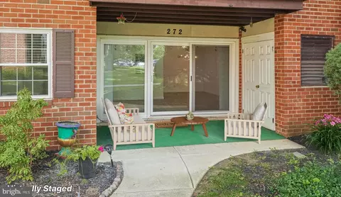 Exterior - 272 Drummers Ln, Wayne, PA 19087 photo 3 of 5