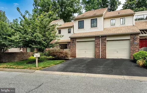 24 Scott Ct, Chesterbrook, PA 19087
