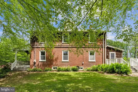 71 Rosemont Ave, Malvern, PA 19355