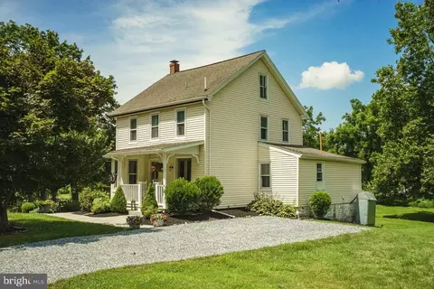 46 Elm Creek Rd, Cochranville, PA 19330