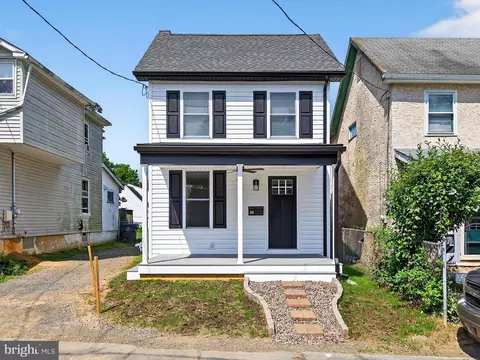 216 Little Ave, West Grove, PA 19390