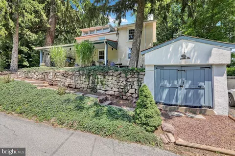 903 Cherry Hill Ln, Pottstown, PA 19465