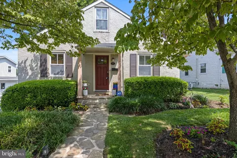 831 Taylor St, Kennett Square, PA 19348