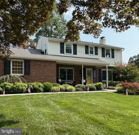 202 Larchwood Rd, West Chester, PA 19382