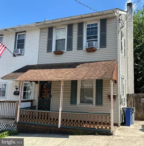 146 Hall St, Spring City, PA 19475