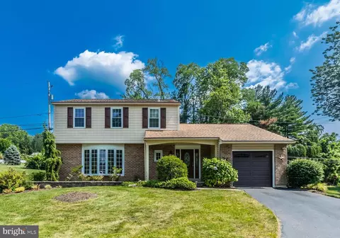 112 Glamorgan Ct, Exton, PA 19341
