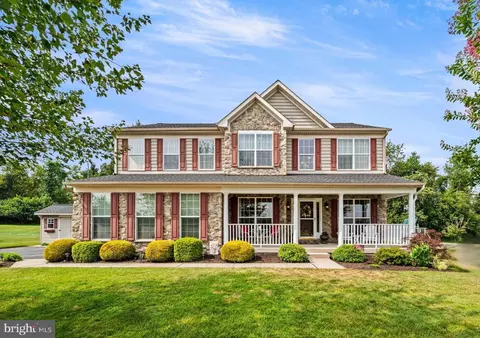103 Riverside Ln, Coatesville, PA 19320