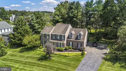 289 Cromwell Ln, West Chester, PA 19380