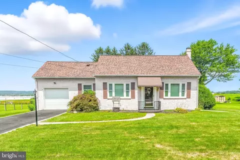 61 Lincoln Ave, Coatesville, PA 19320